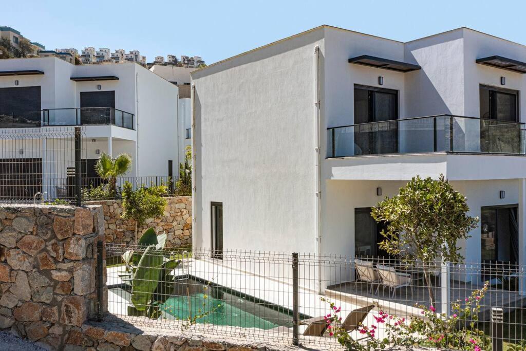 Villa Al Mare Oezel Havuzlu