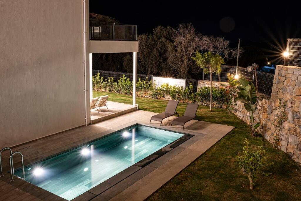 Al Mare Oezel Havuzlu Villa *